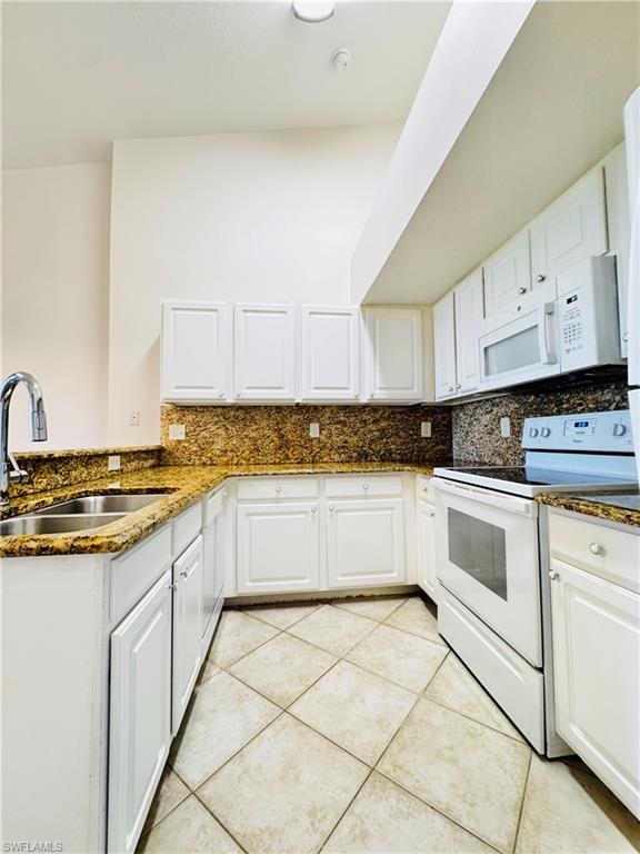 THE RESIDENCE - Residential Lease