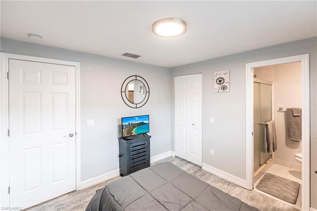 NAPLES PARK - Residential