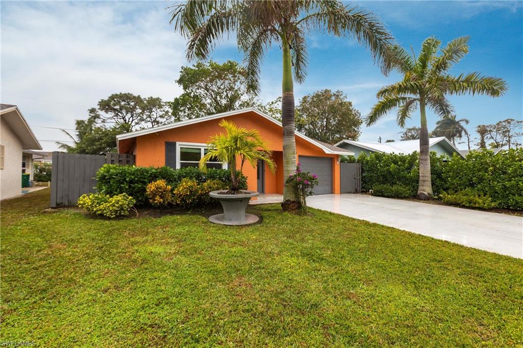 NAPLES PARK - Residential