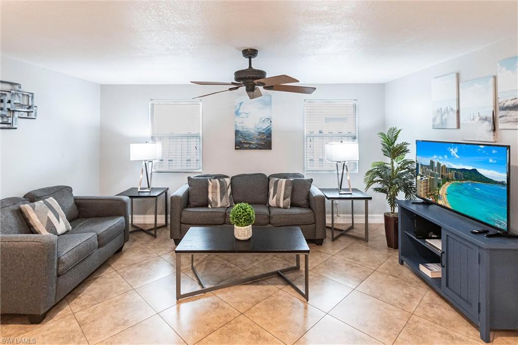 NAPLES PARK - Residential