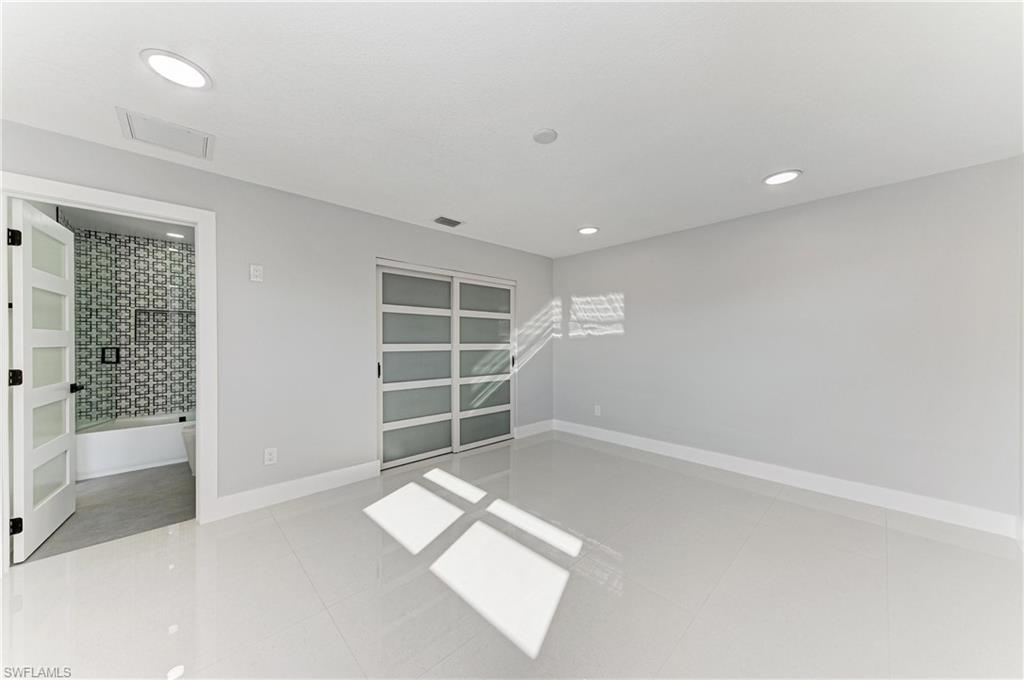 PORT CHARLOTTE - Residential