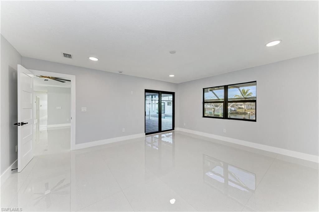 PORT CHARLOTTE - Residential