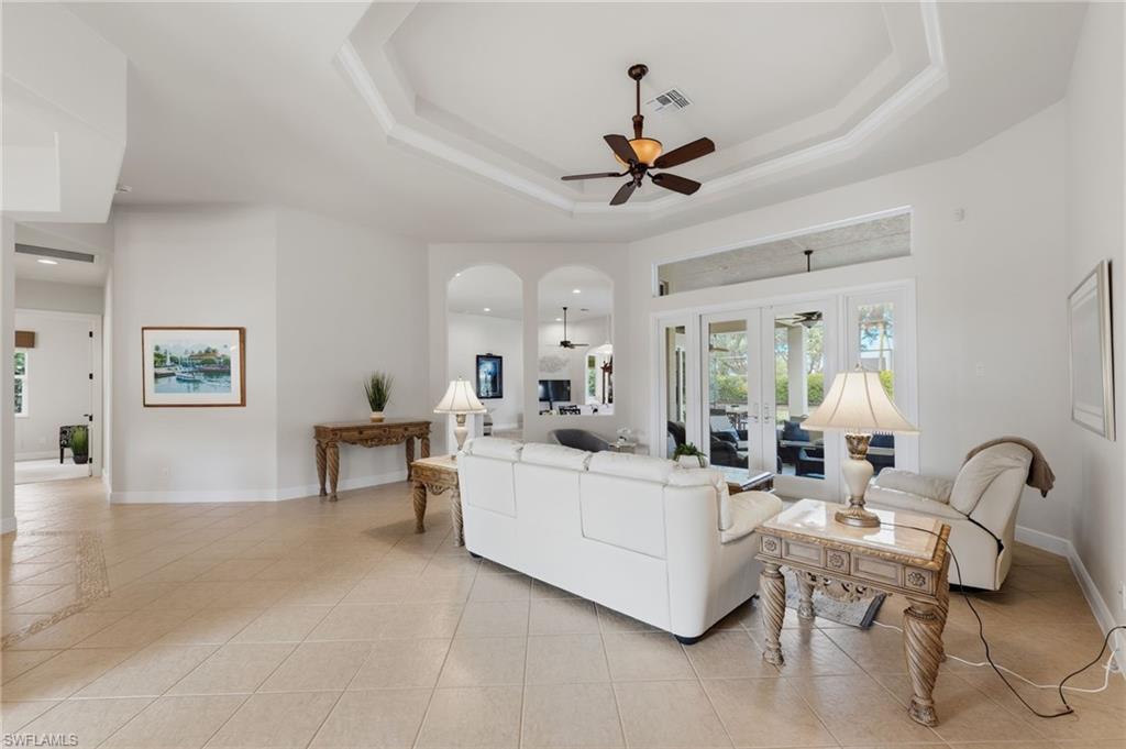 BELLE LAGO ESTATES - Residential