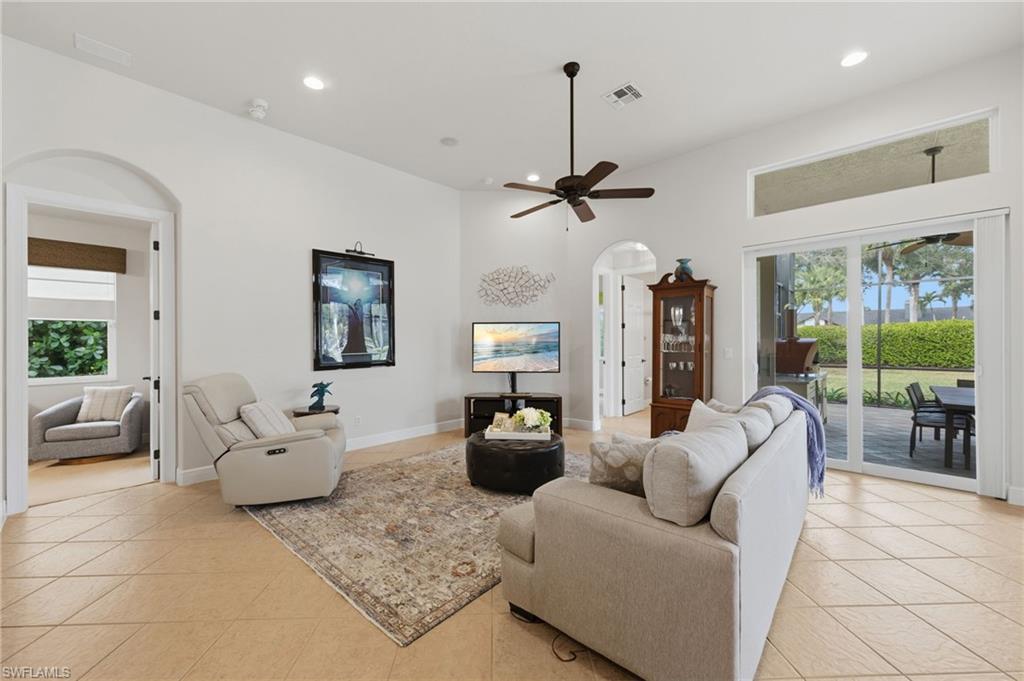 BELLE LAGO ESTATES - Residential