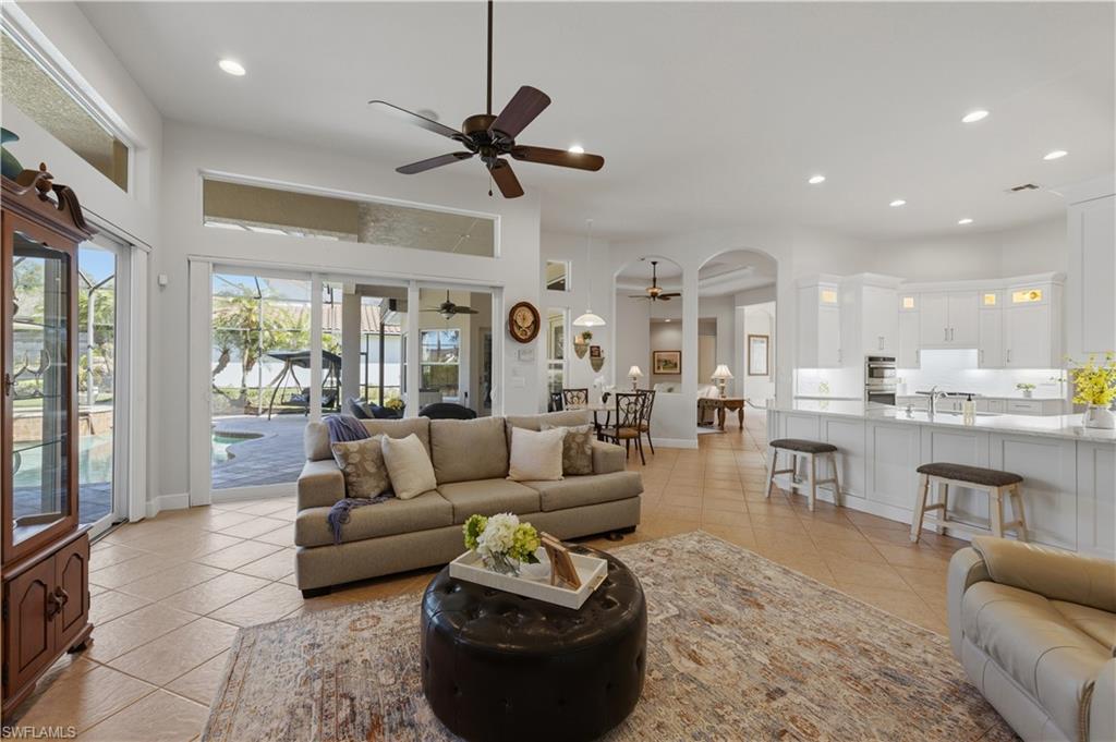 BELLE LAGO ESTATES - Residential