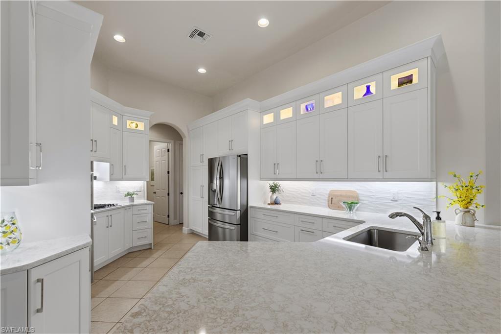 BELLE LAGO ESTATES - Residential