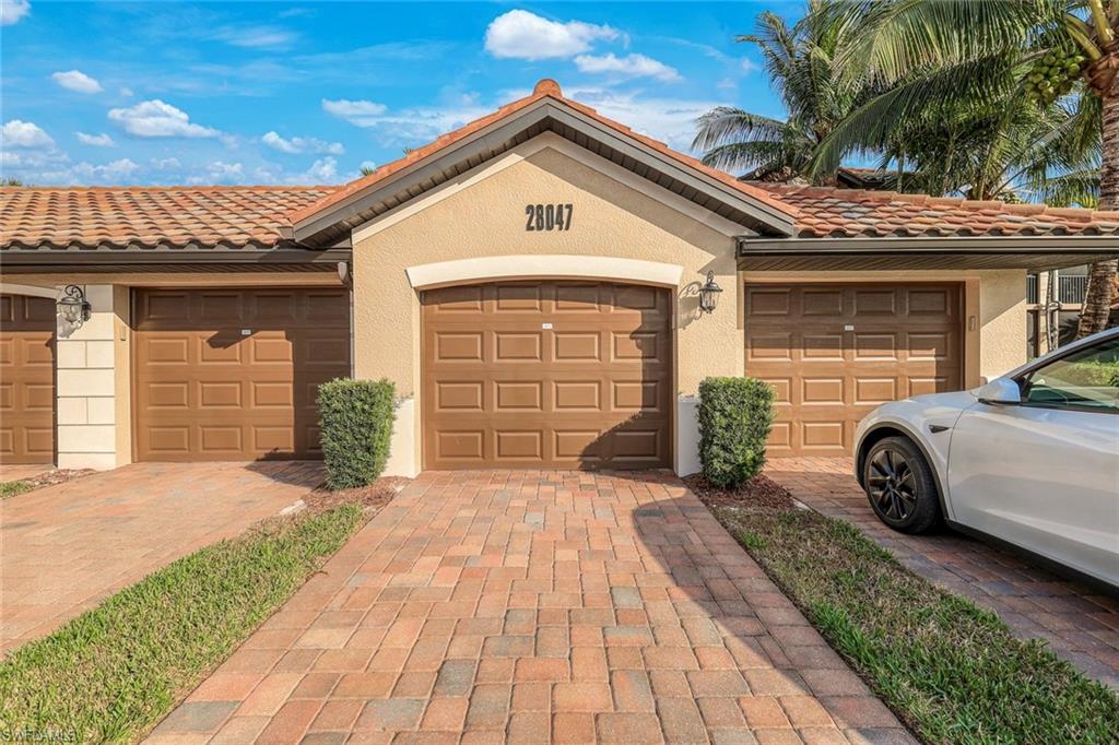 BONITA NATIONAL GOLF AND COUNTRY CLUB - Residential