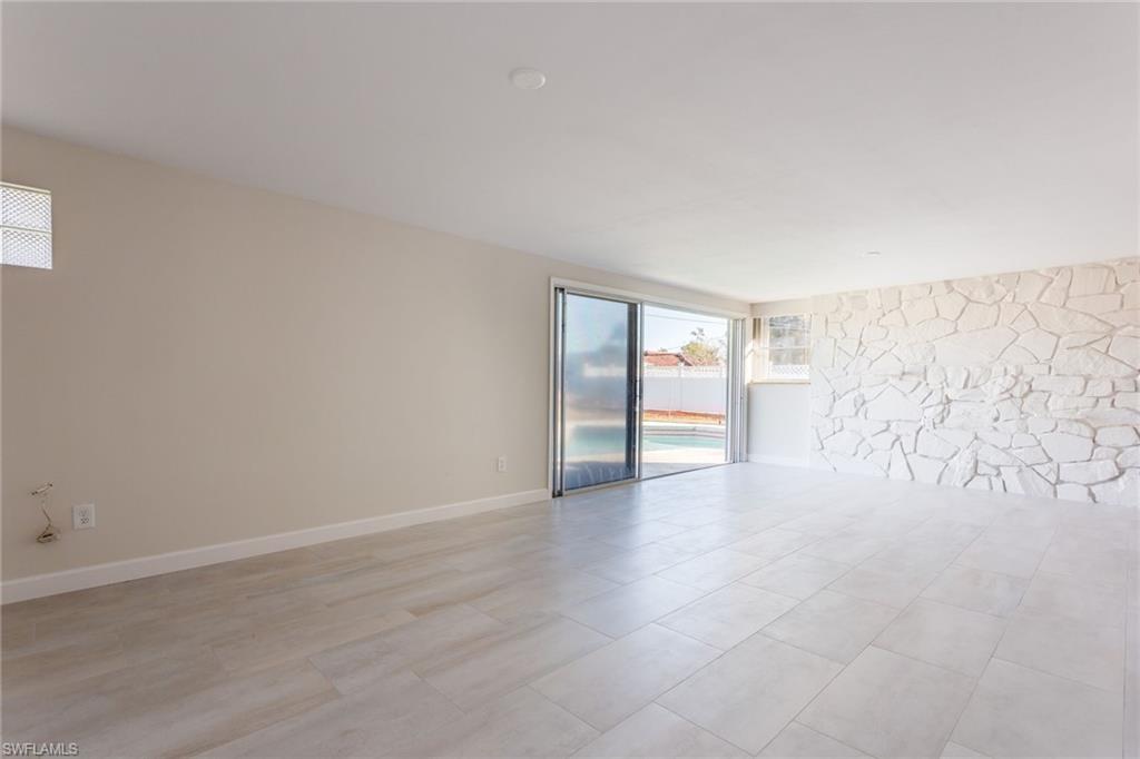 WILLOUGHBY ACRES - Residential