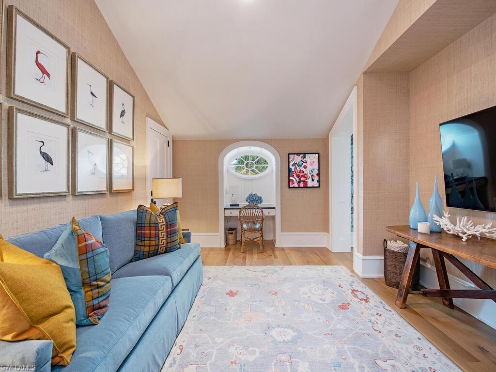 OLDE NAPLES - Residential