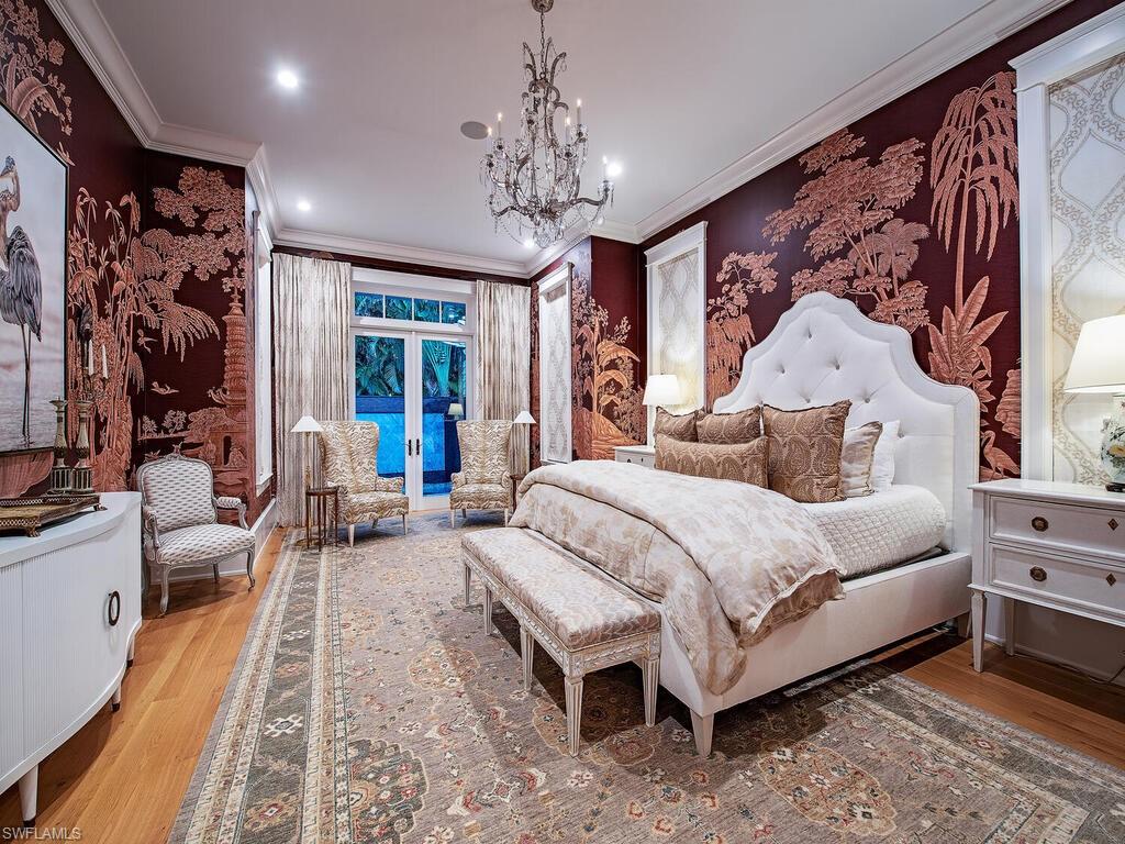 OLDE NAPLES - Residential