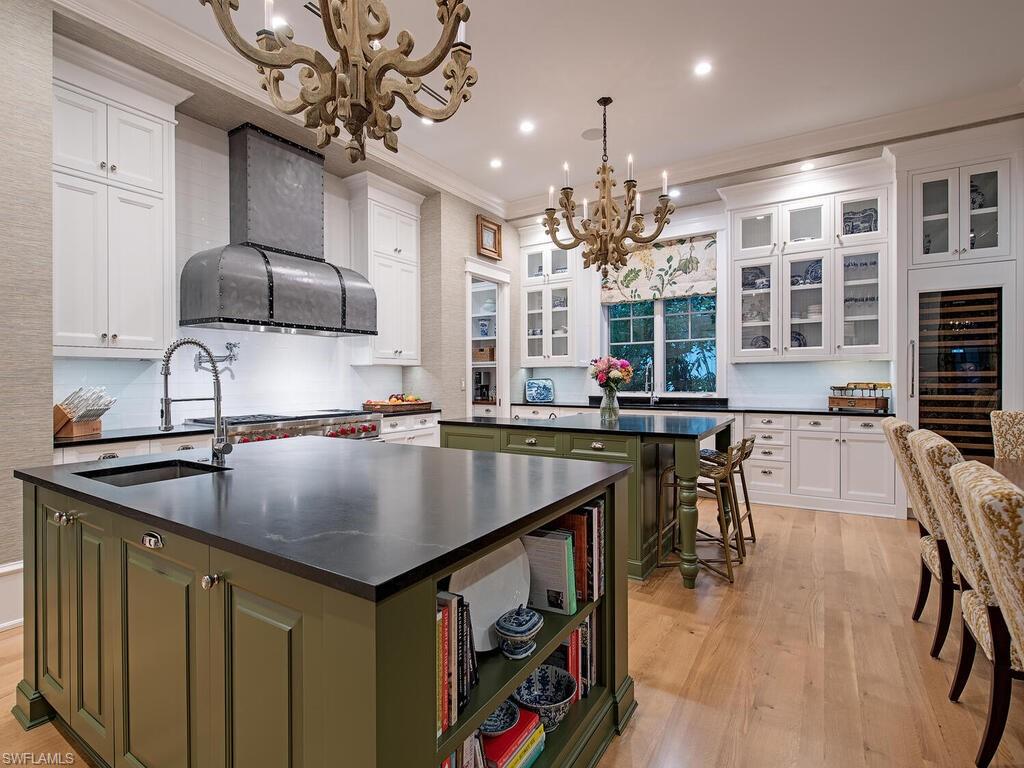 OLDE NAPLES - Residential