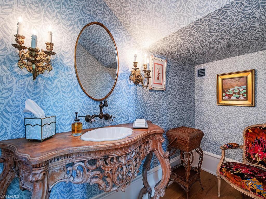 OLDE NAPLES - Residential