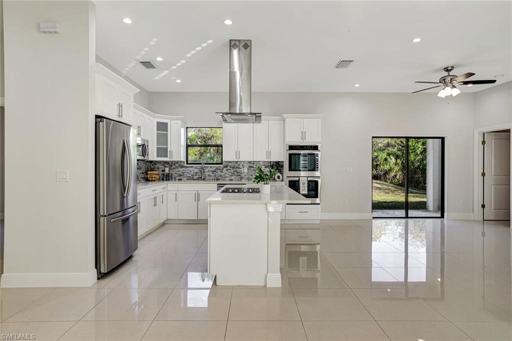 GOLDEN GATE ESTATES - Residential