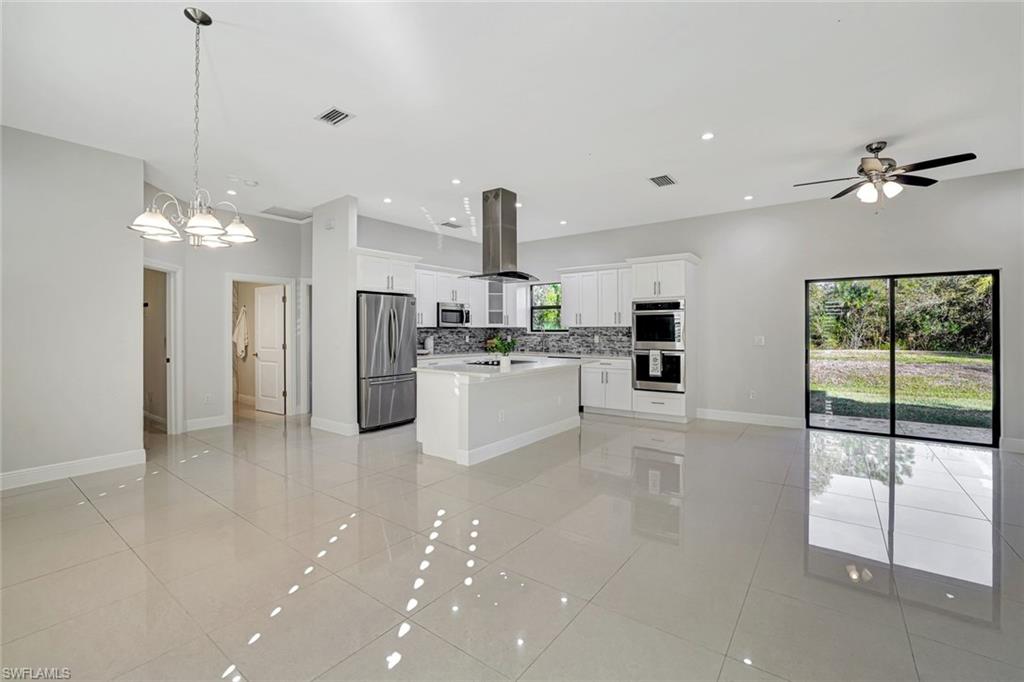 GOLDEN GATE ESTATES - Residential