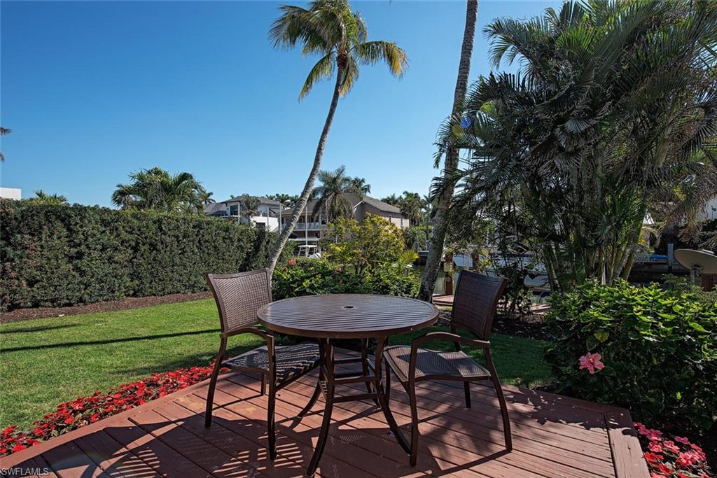 AQUALANE SHORES - Residential