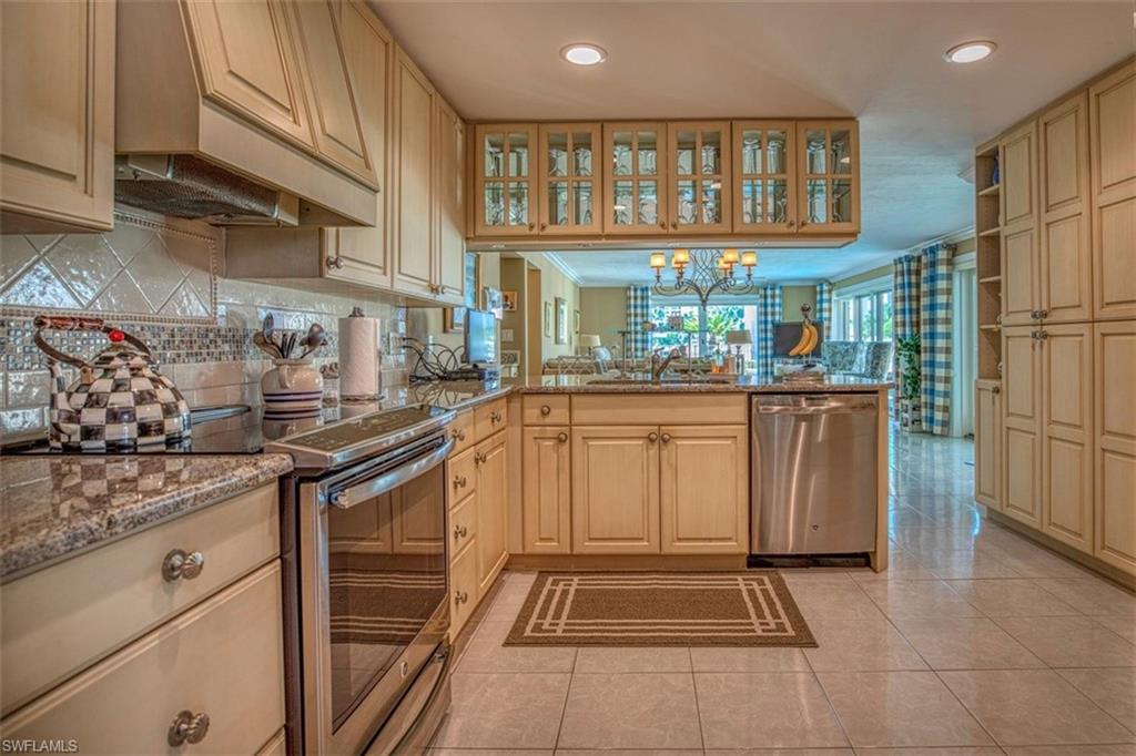 PARK SHORE - Residential