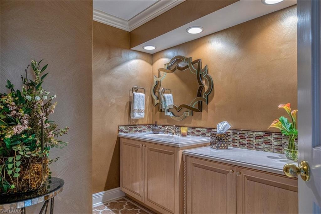 PARK SHORE - Residential