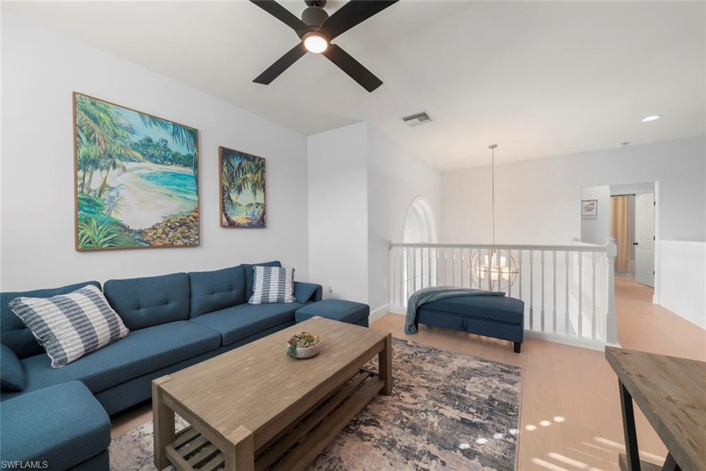 THE LINKS - Residential