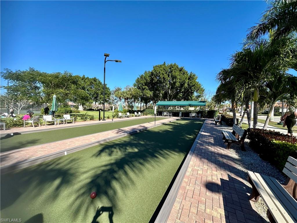 THE LINKS - Residential