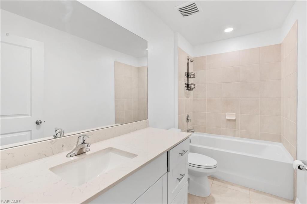 SAVANNA LAKES - Residential