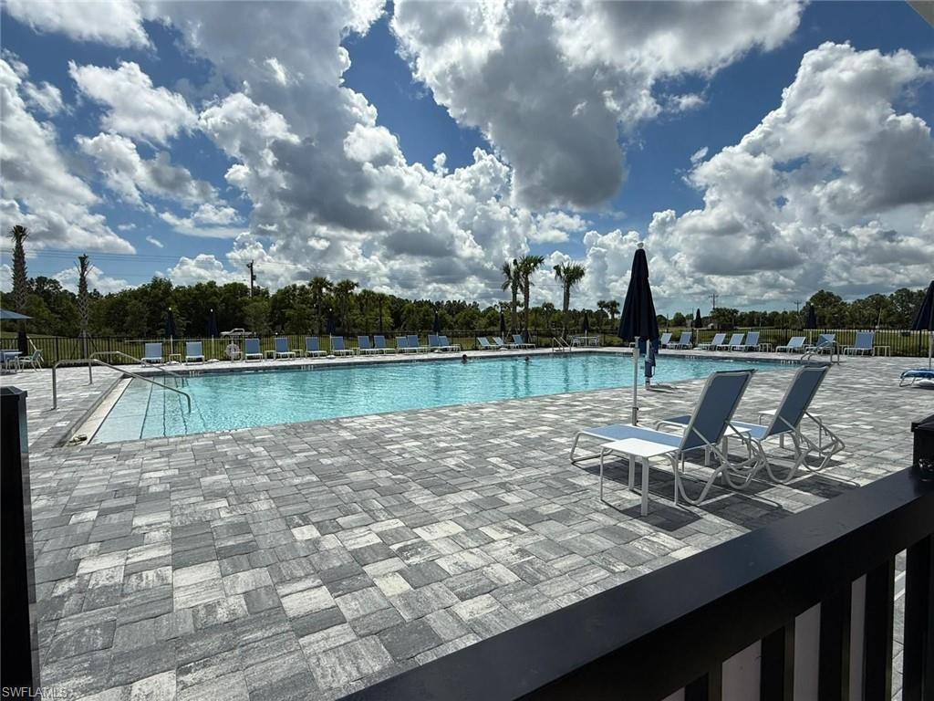 SAVANNA LAKES - Residential