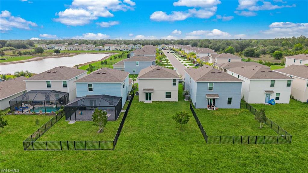 SAVANNA LAKES - Residential