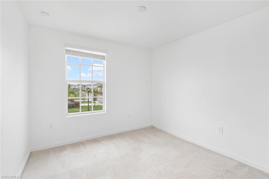 SAVANNA LAKES - Residential