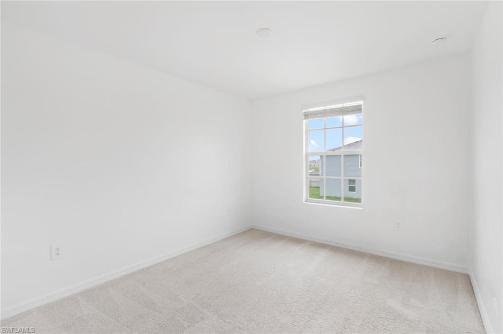 SAVANNA LAKES - Residential