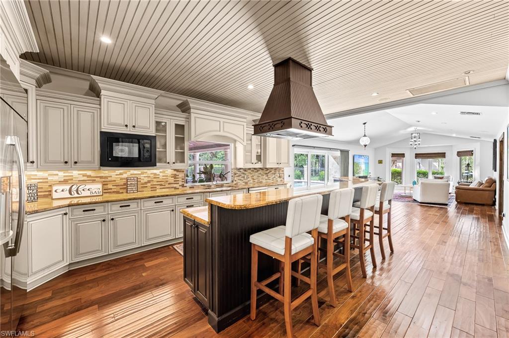 GOLDEN GATE ESTATES - Residential