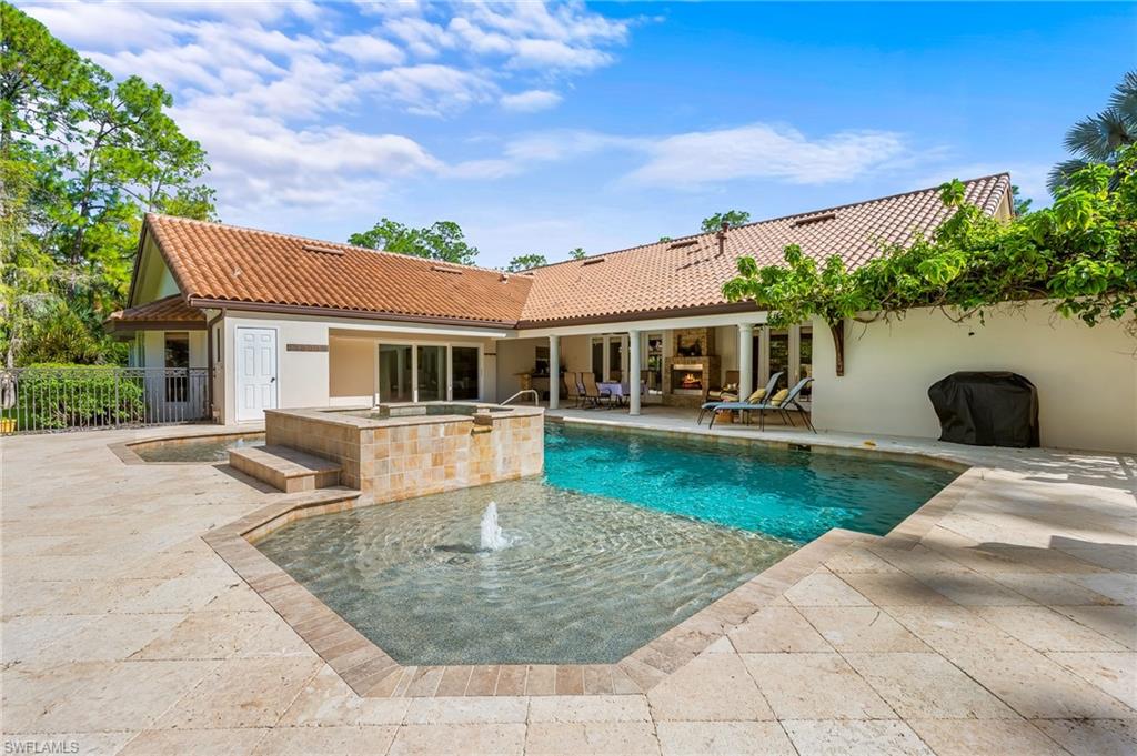 GOLDEN GATE ESTATES - Residential