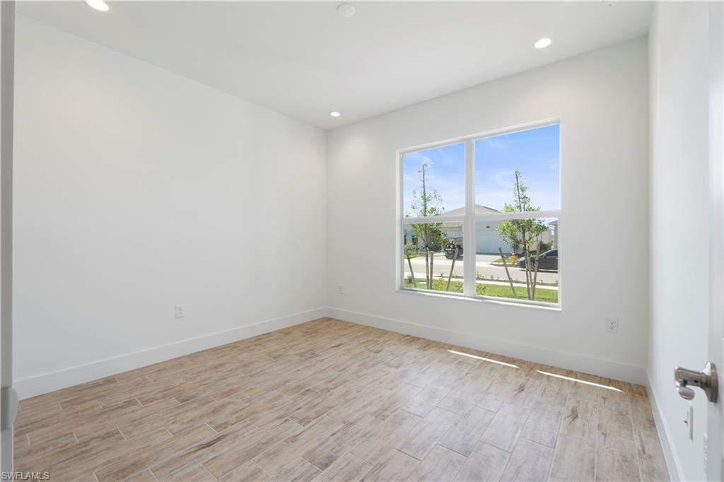 REGENCY - Residential Lease