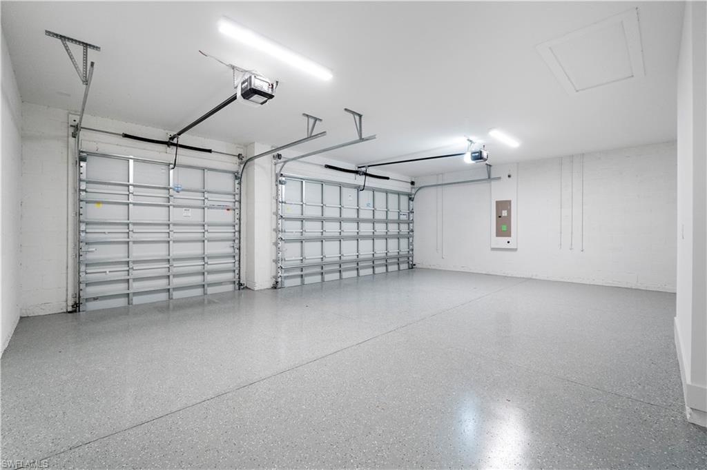 REGENCY - Residential Lease