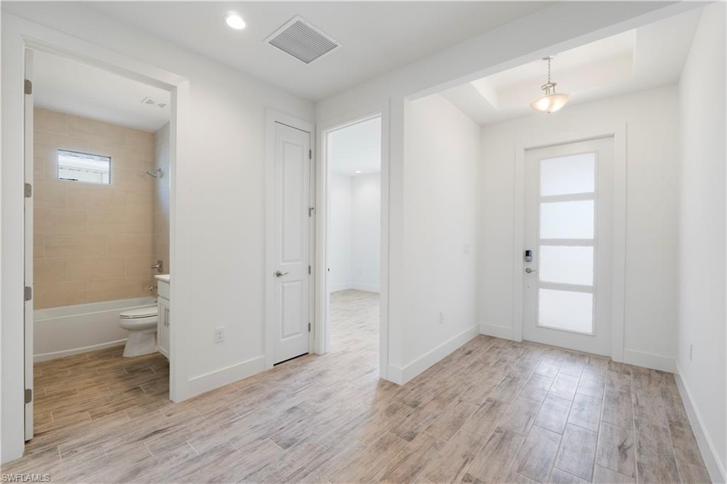 REGENCY - Residential Lease