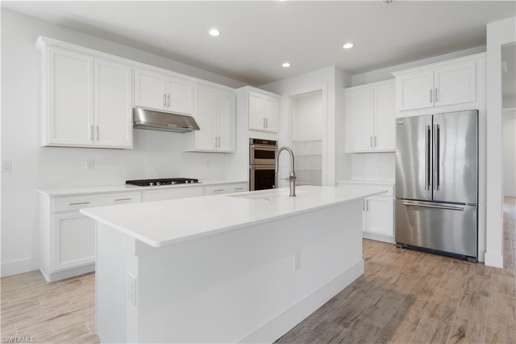 REGENCY - Residential Lease