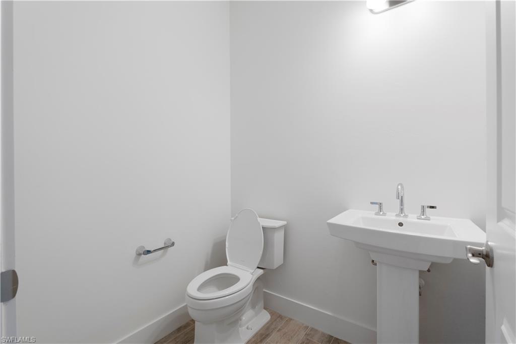 REGENCY - Residential Lease