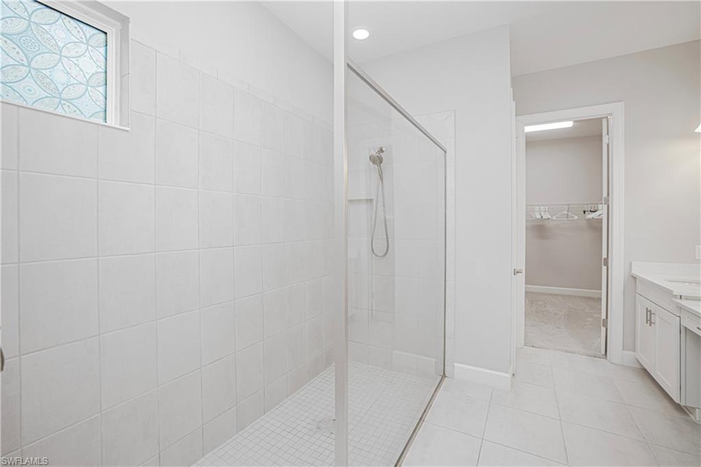 ESTERO POINTE - Residential