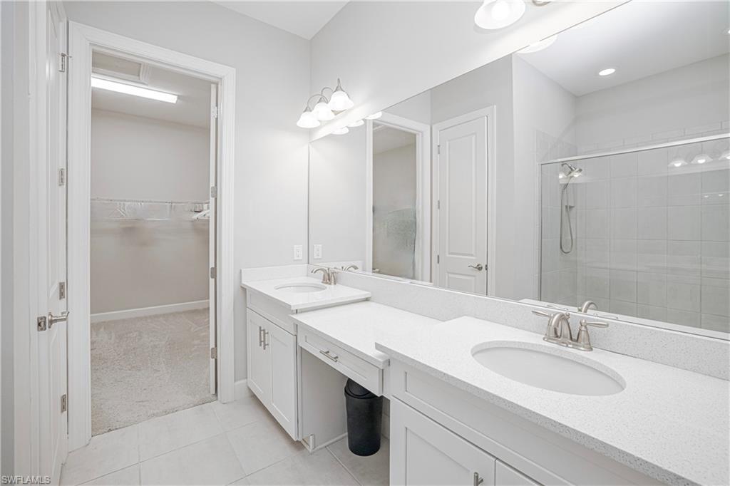 ESTERO POINTE - Residential