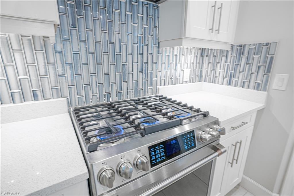 ESTERO POINTE - Residential