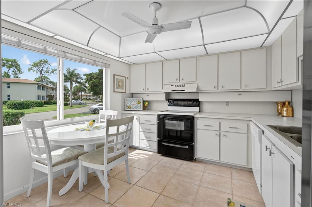 GLADES COUNTRY CLUB - Residential