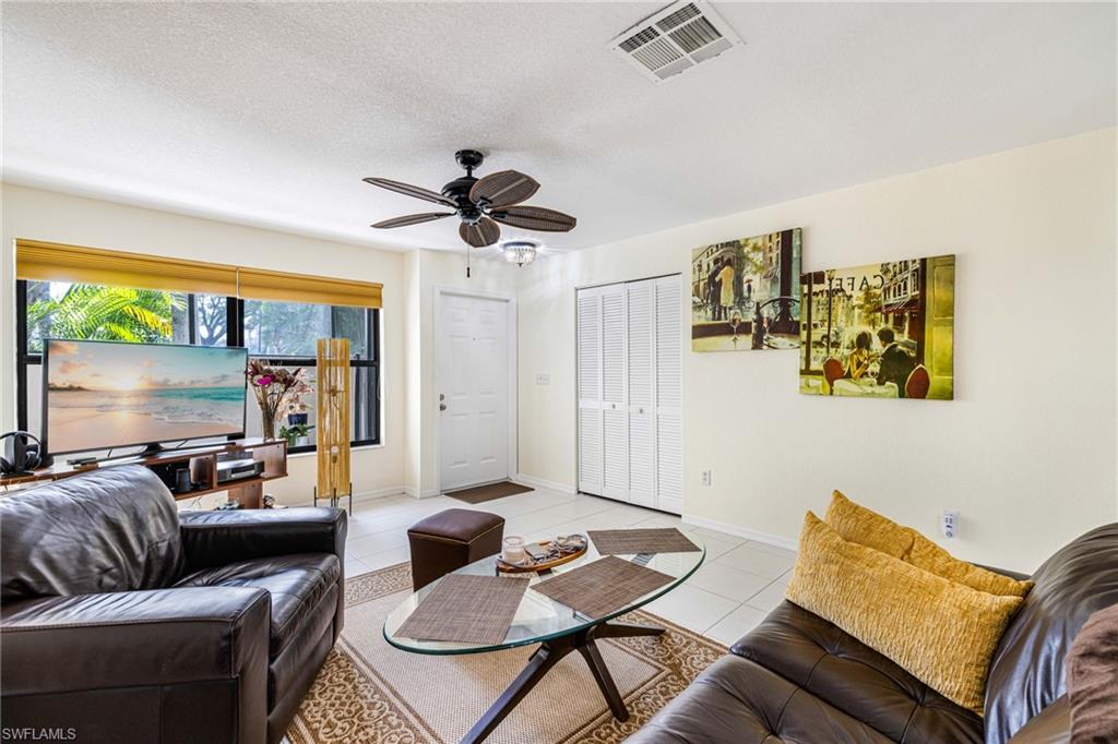 EMERALD WOODS - Residential