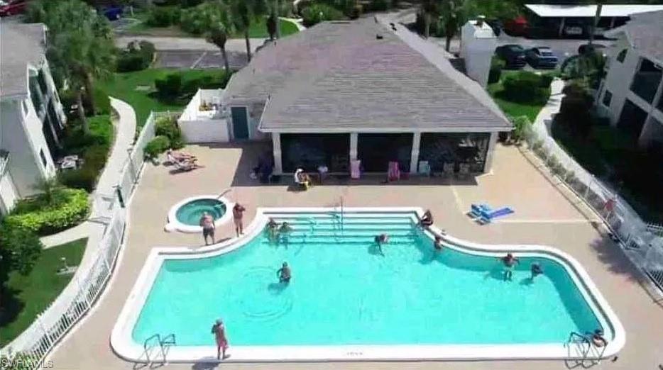 EMERALD WOODS - Residential