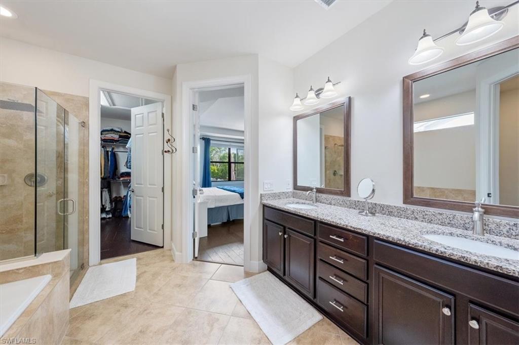 CAMDEN LAKES - Residential