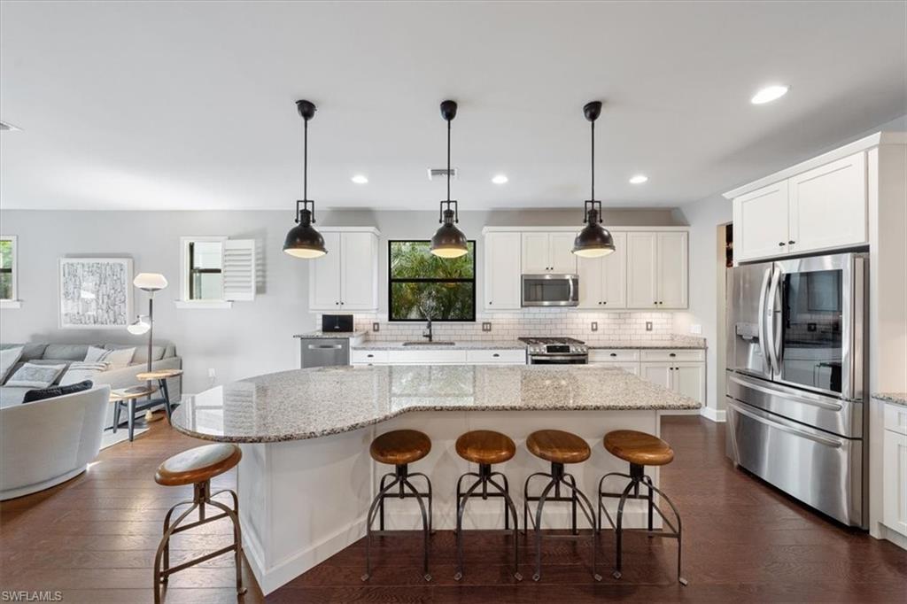 CAMDEN LAKES - Residential