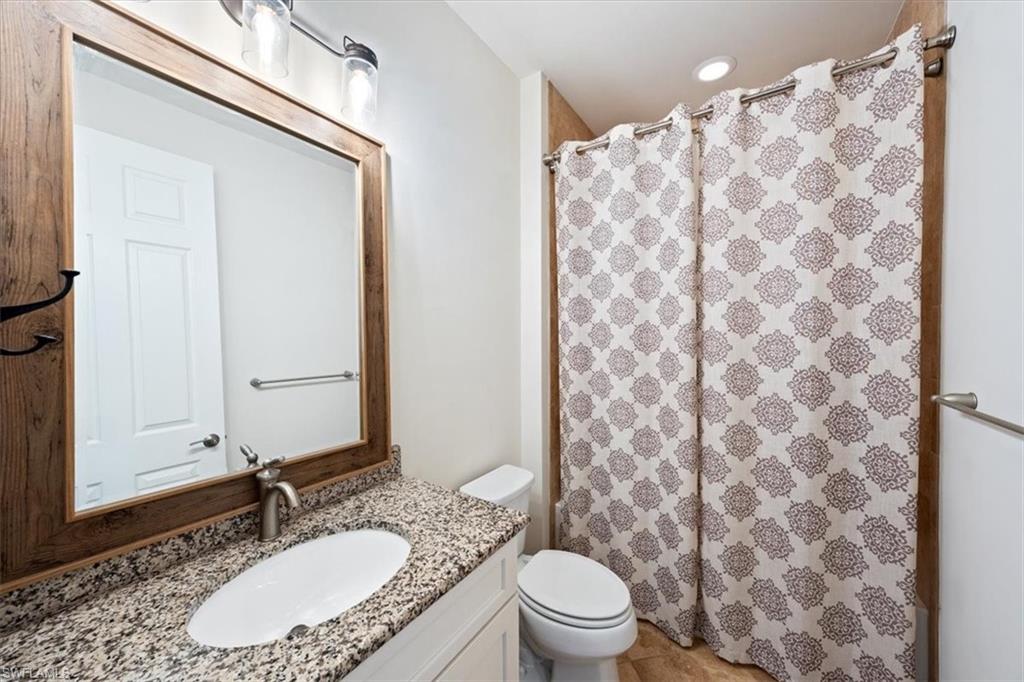 CAMDEN LAKES - Residential