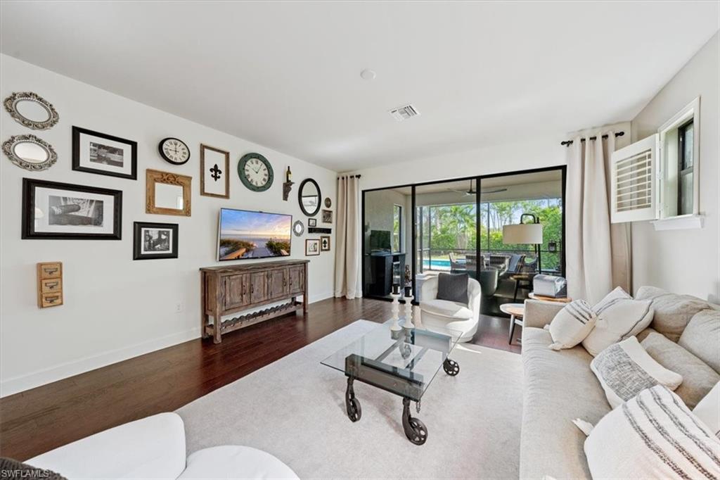 CAMDEN LAKES - Residential