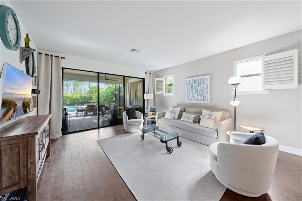 CAMDEN LAKES - Residential