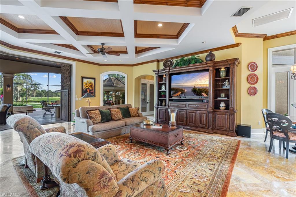 BAY WOODS - Residential