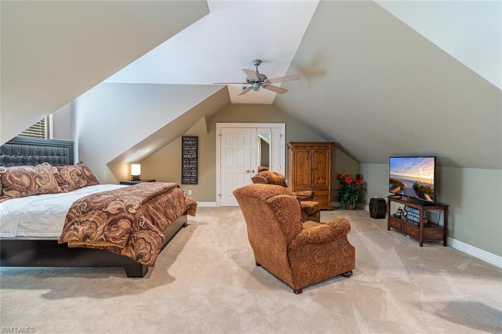 BAY WOODS - Residential