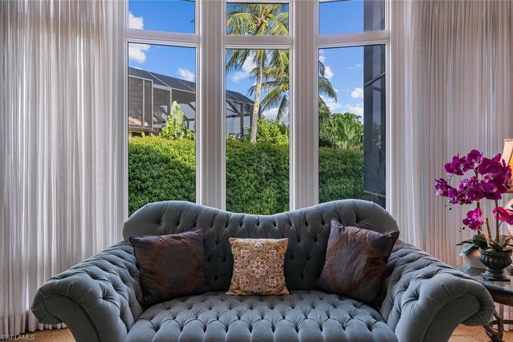 BAY WOODS - Residential