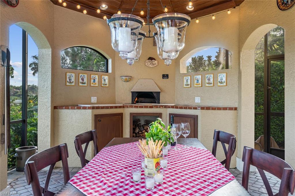 BAY WOODS - Residential